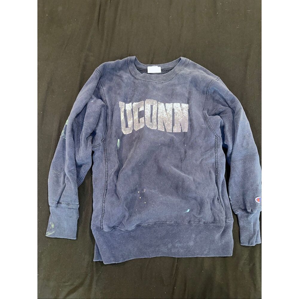 Vintage UCONN champion sweater size M navy